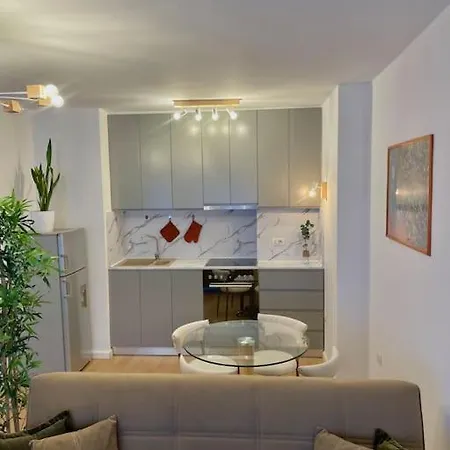 Studio Flat In The City Center Tirana Exterior photo