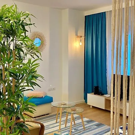 Studio Flat In The City Center Tirana Exterior photo